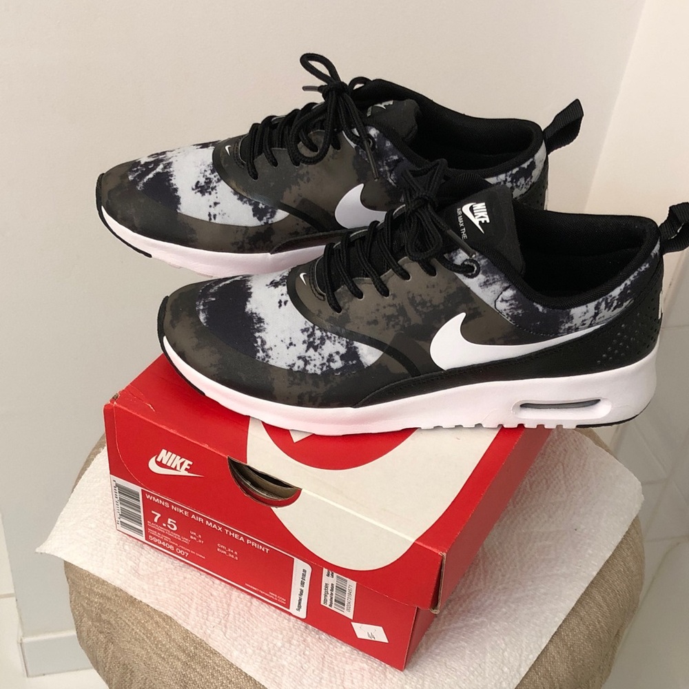 Nike Air Max Thea print sneakers in black/white-dark grey in original box
